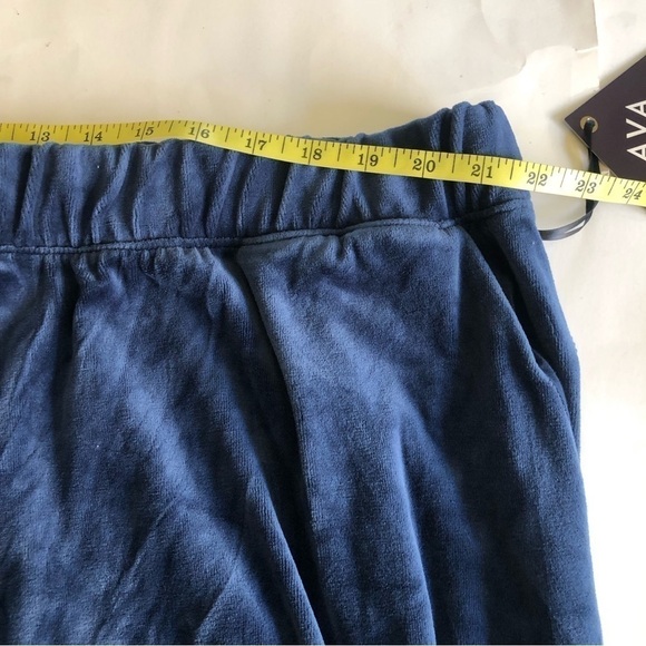Ava & Viv Women’s Velvet High Rise Relaxed Joggers Pants Plus Size 2X - Picture 12 of 13